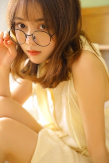 丝袜美女在线观看